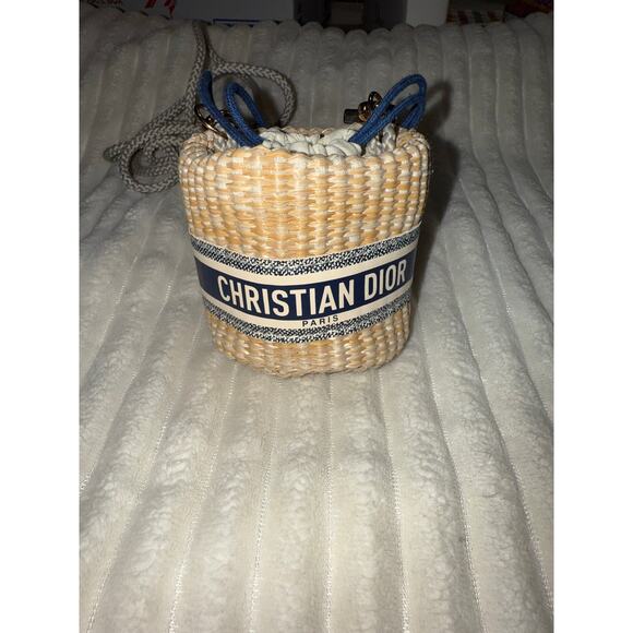 Christian Dior Beauty Limited Edition Mini Straw Bucket Bag with Chain Gift Box - Picture 7 of 7